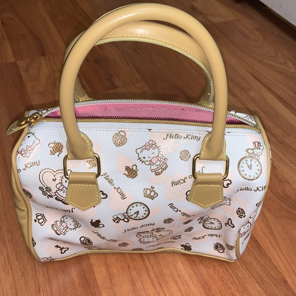 NWT Hello Kitty by Sanrio Mini Purse